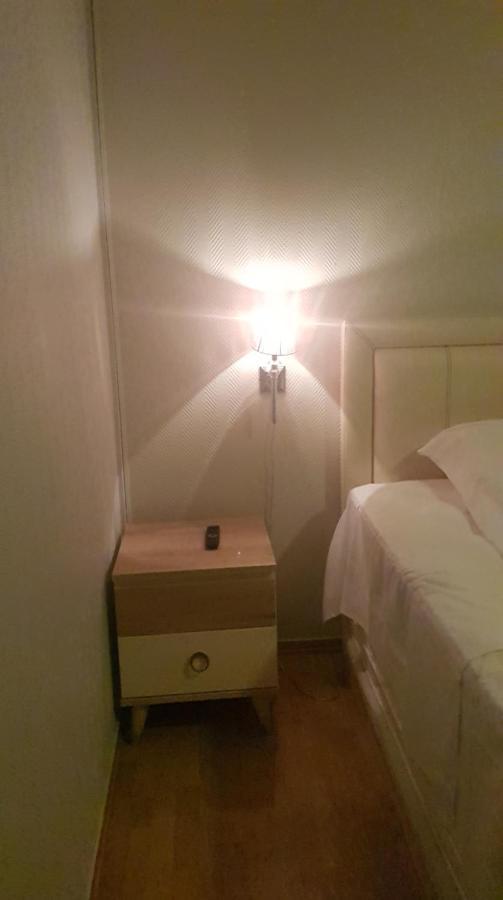 Hotellmilano As 모조엔 외부 사진