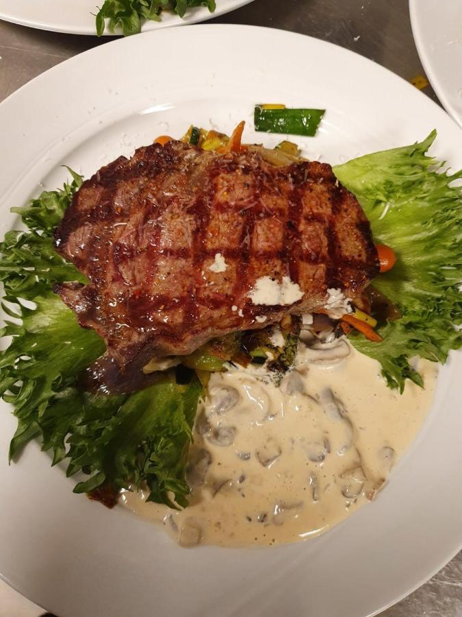 Hotellmilano As 모조엔 외부 사진
